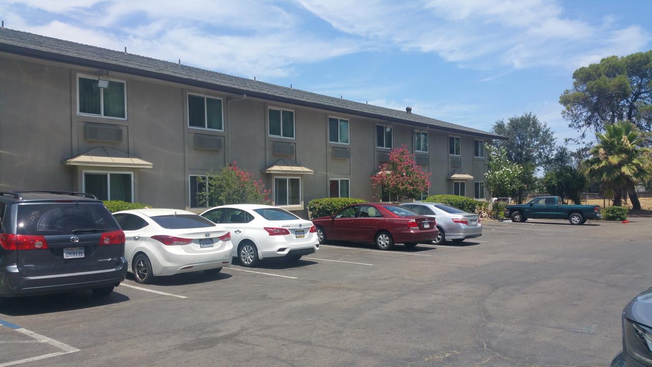 Hotel Super 8 By Wyndham Sacramento Carmichael Exterior foto