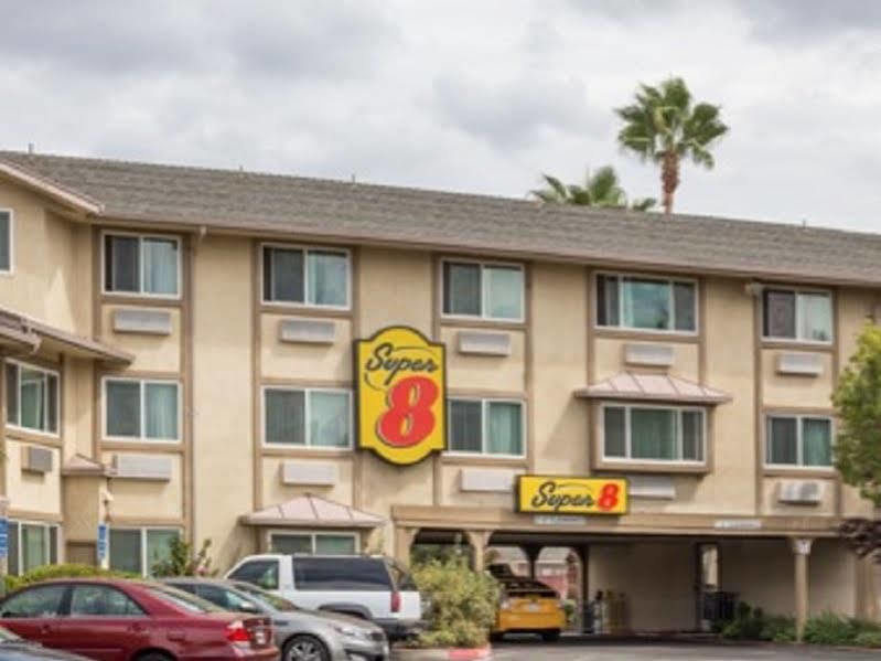 Hotel Super 8 By Wyndham Sacramento Carmichael Exterior foto